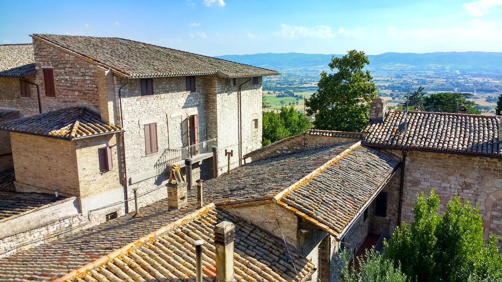 Camere Calocci Assisi Luaran gambar