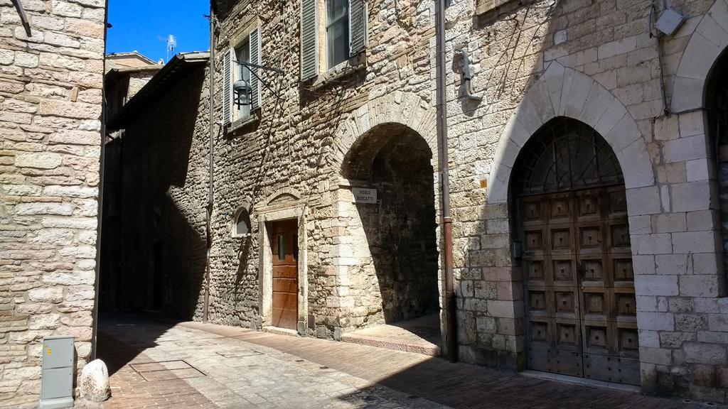 Camere Calocci Assisi Luaran gambar