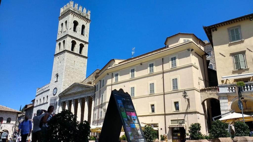 Camere Calocci Assisi Luaran gambar