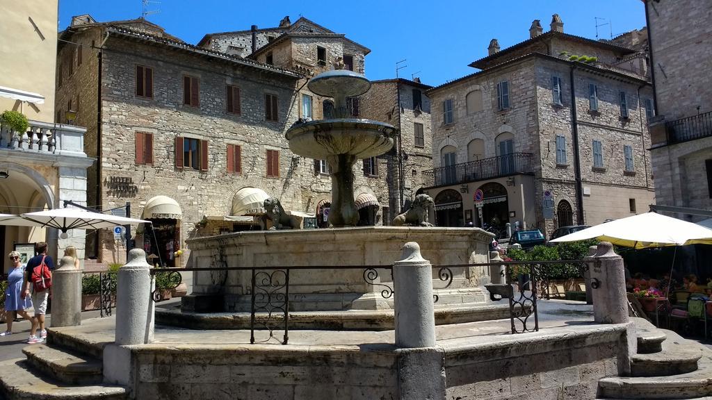 Camere Calocci Assisi Luaran gambar