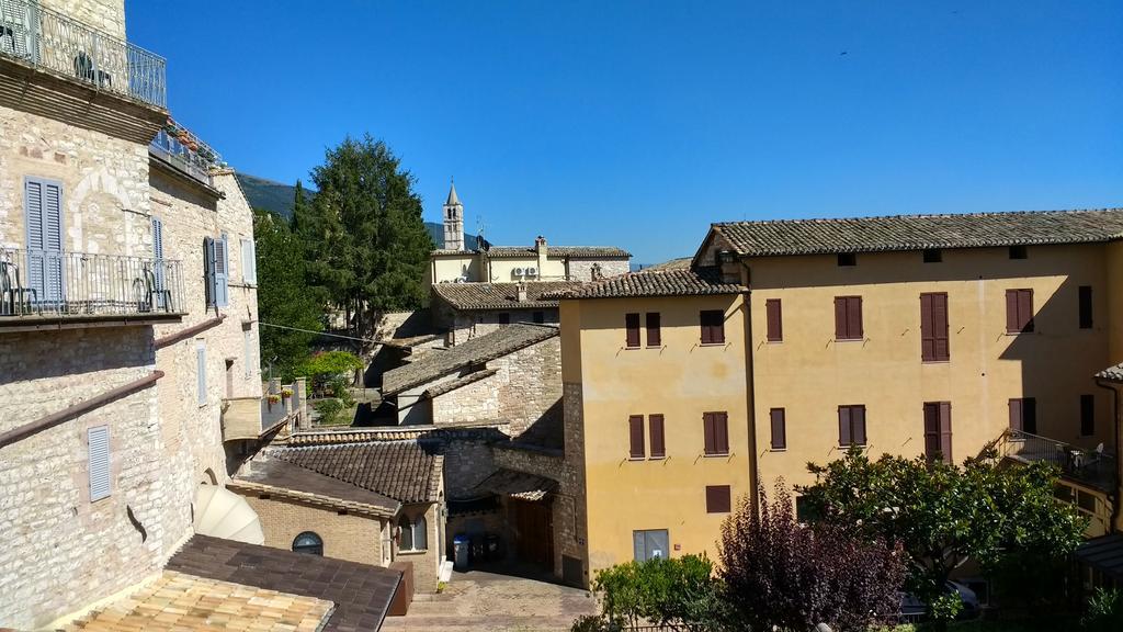 Camere Calocci Assisi Luaran gambar